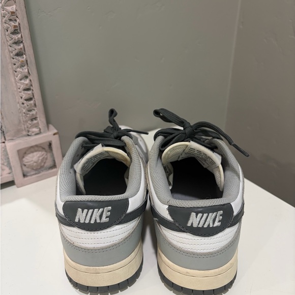 nike dunks - Picture 2 of 5